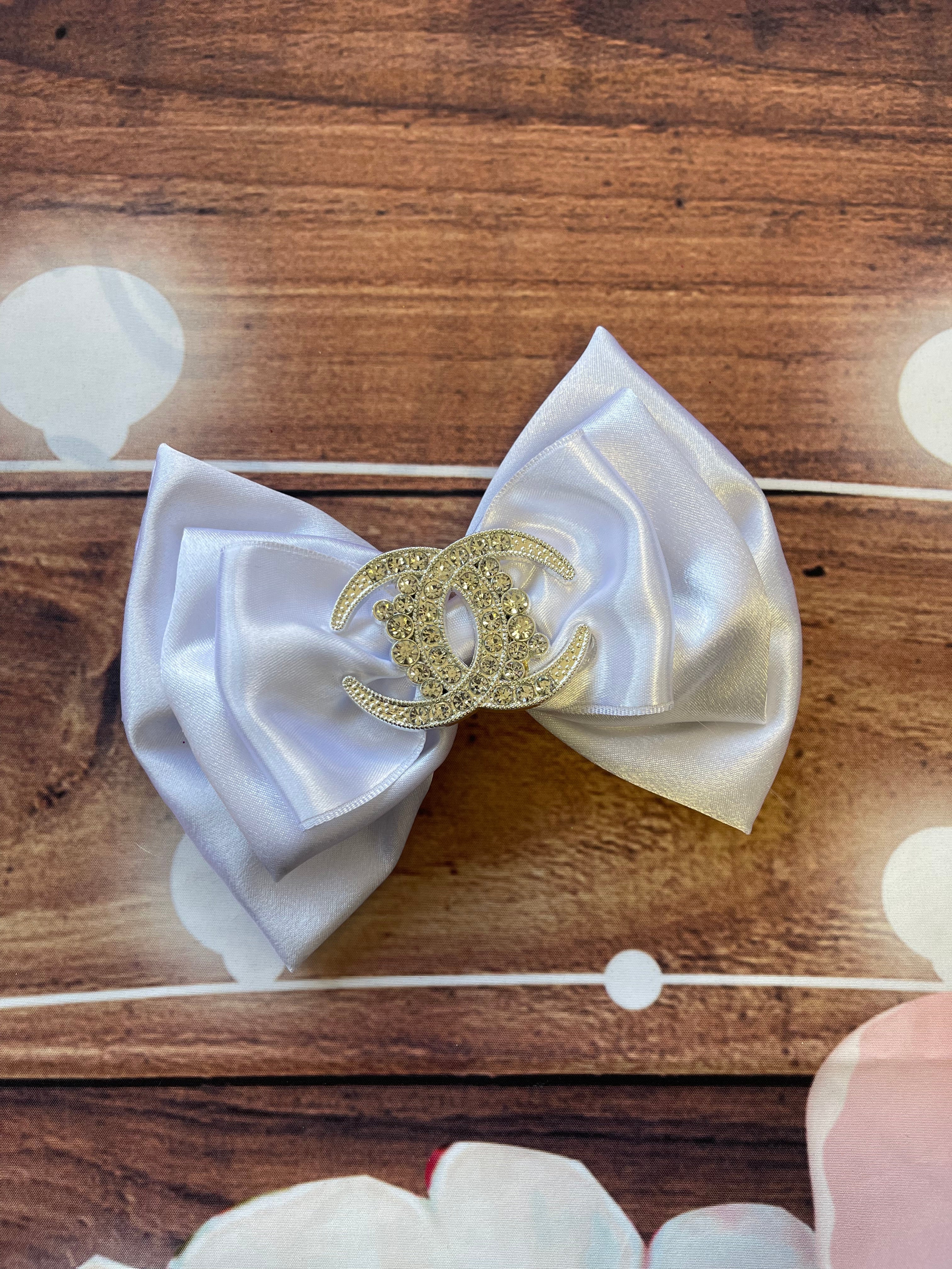 White bow