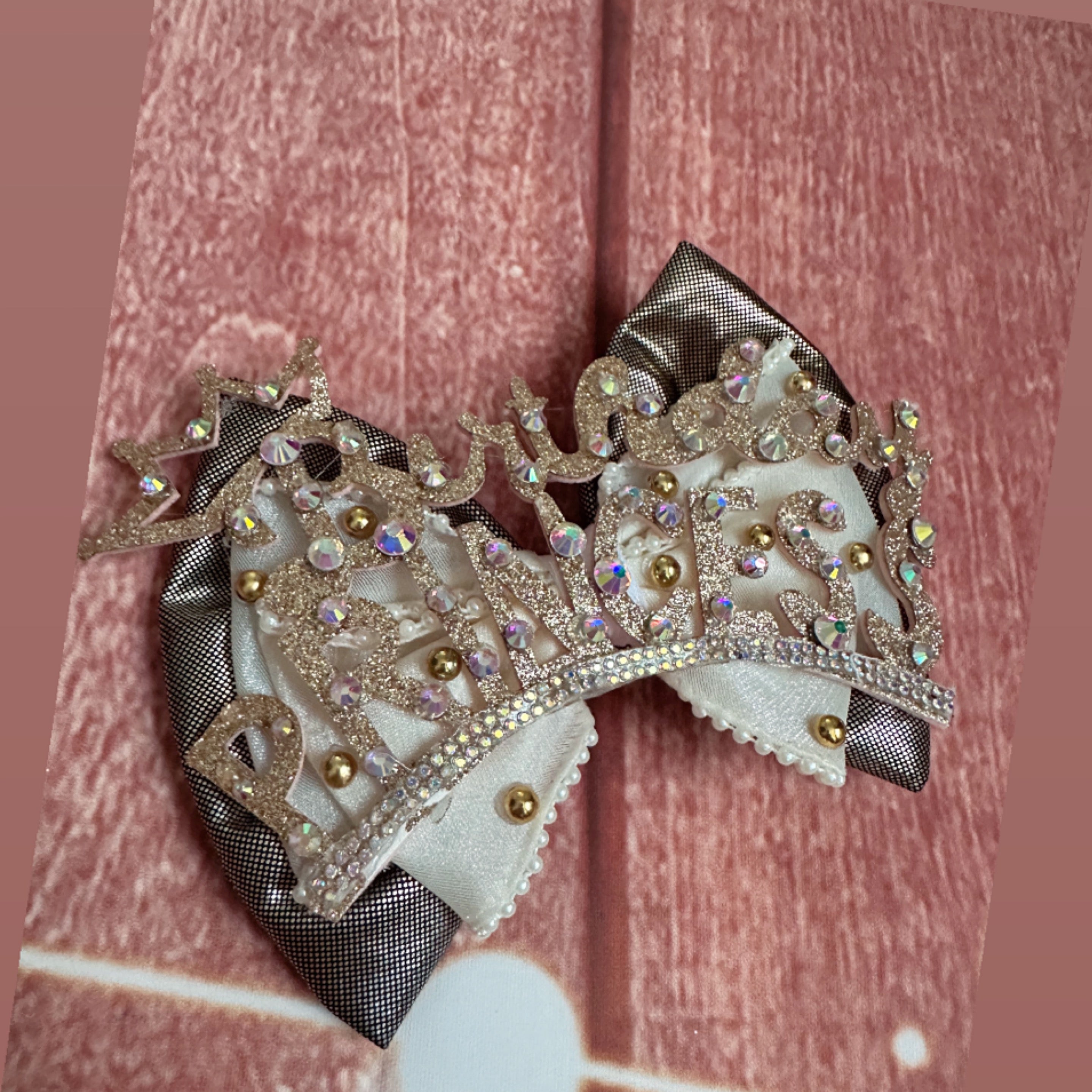 Gold 6 inch birthday bow