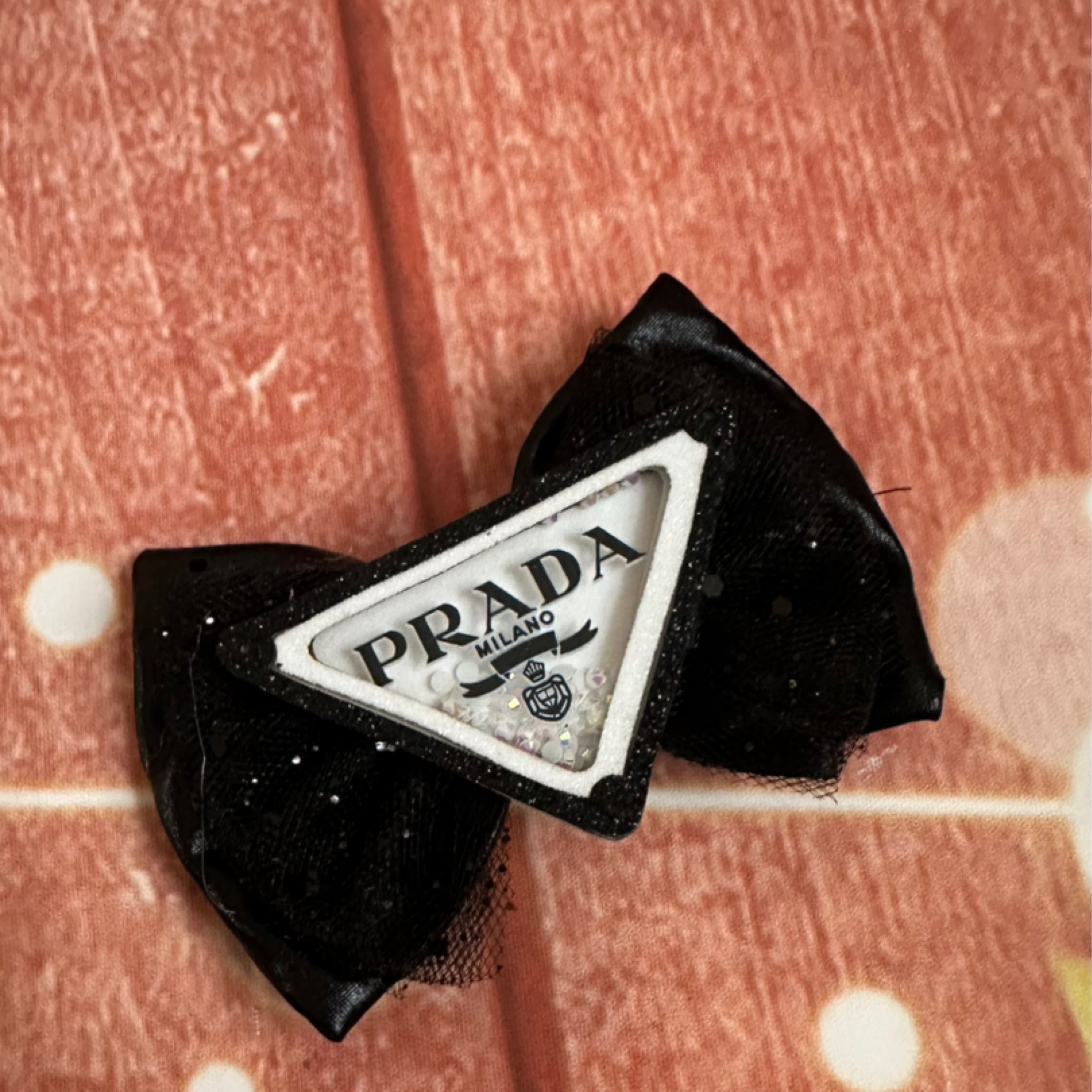 Piggy size Prada bow