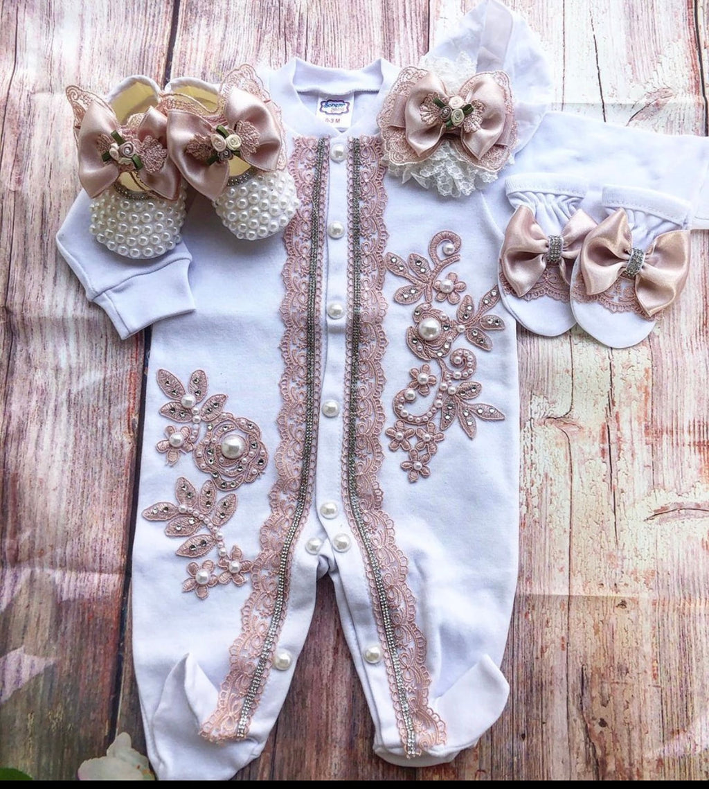 Baby coming home outfit