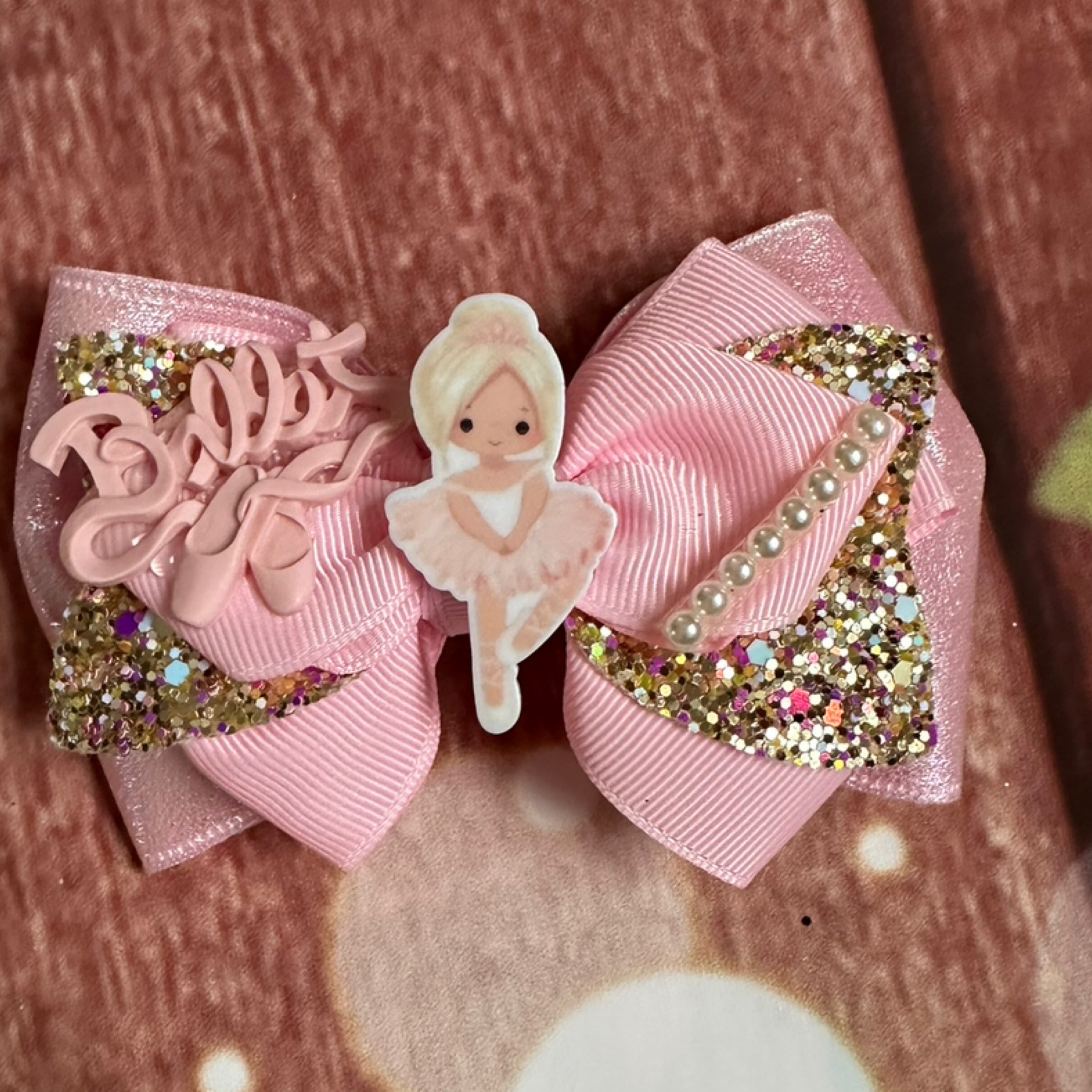 Piggy size hair clips