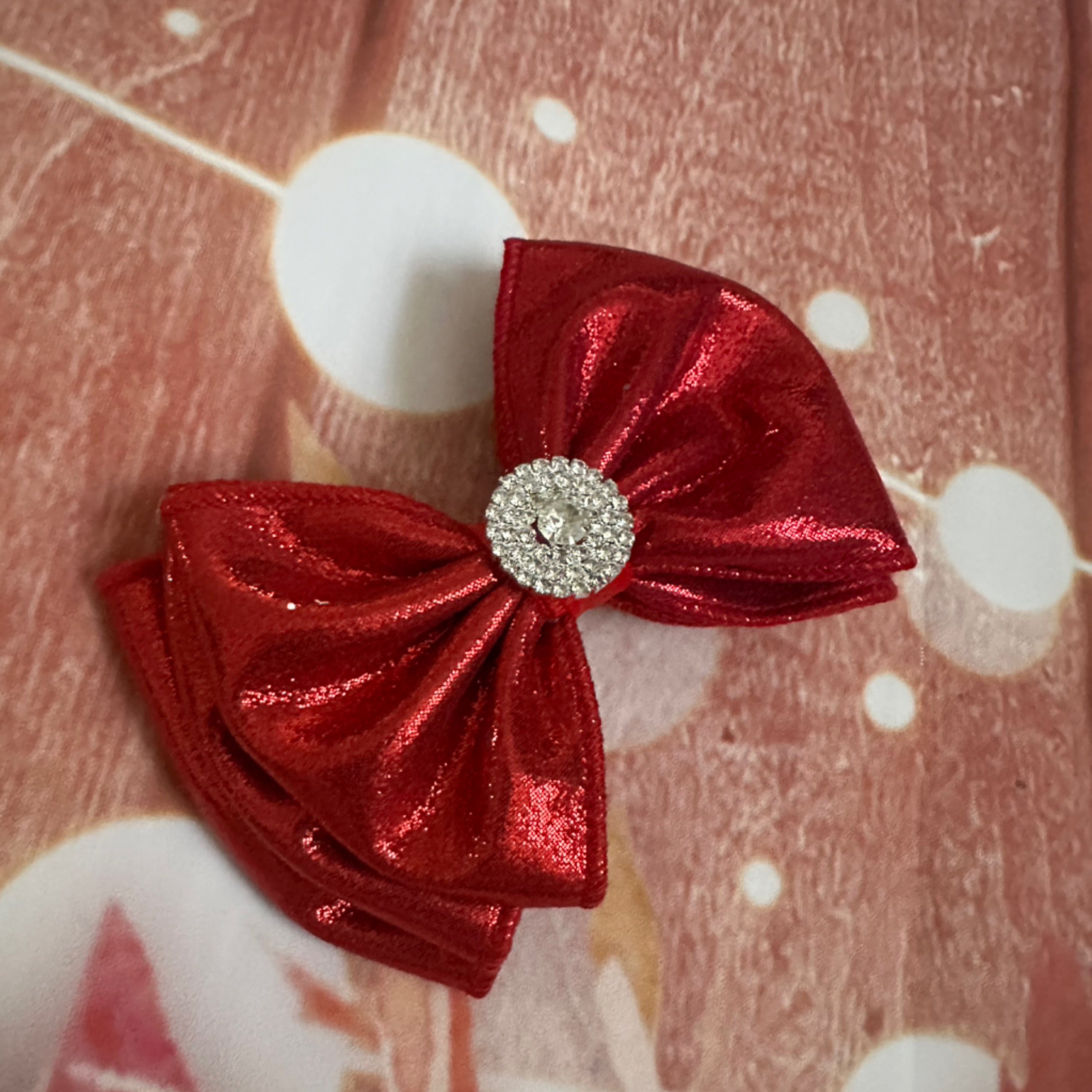 Red shimmer piggy clip