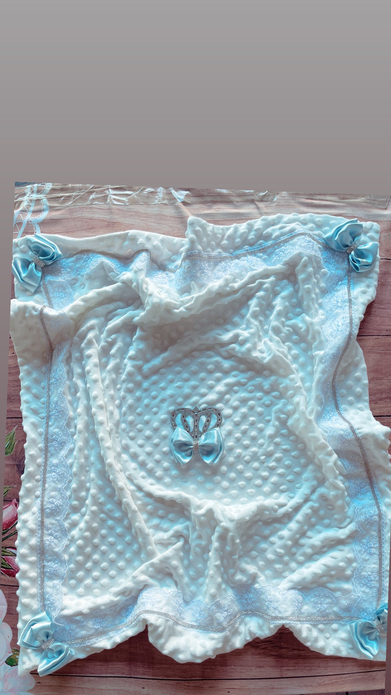 Baby bow prince blanket
