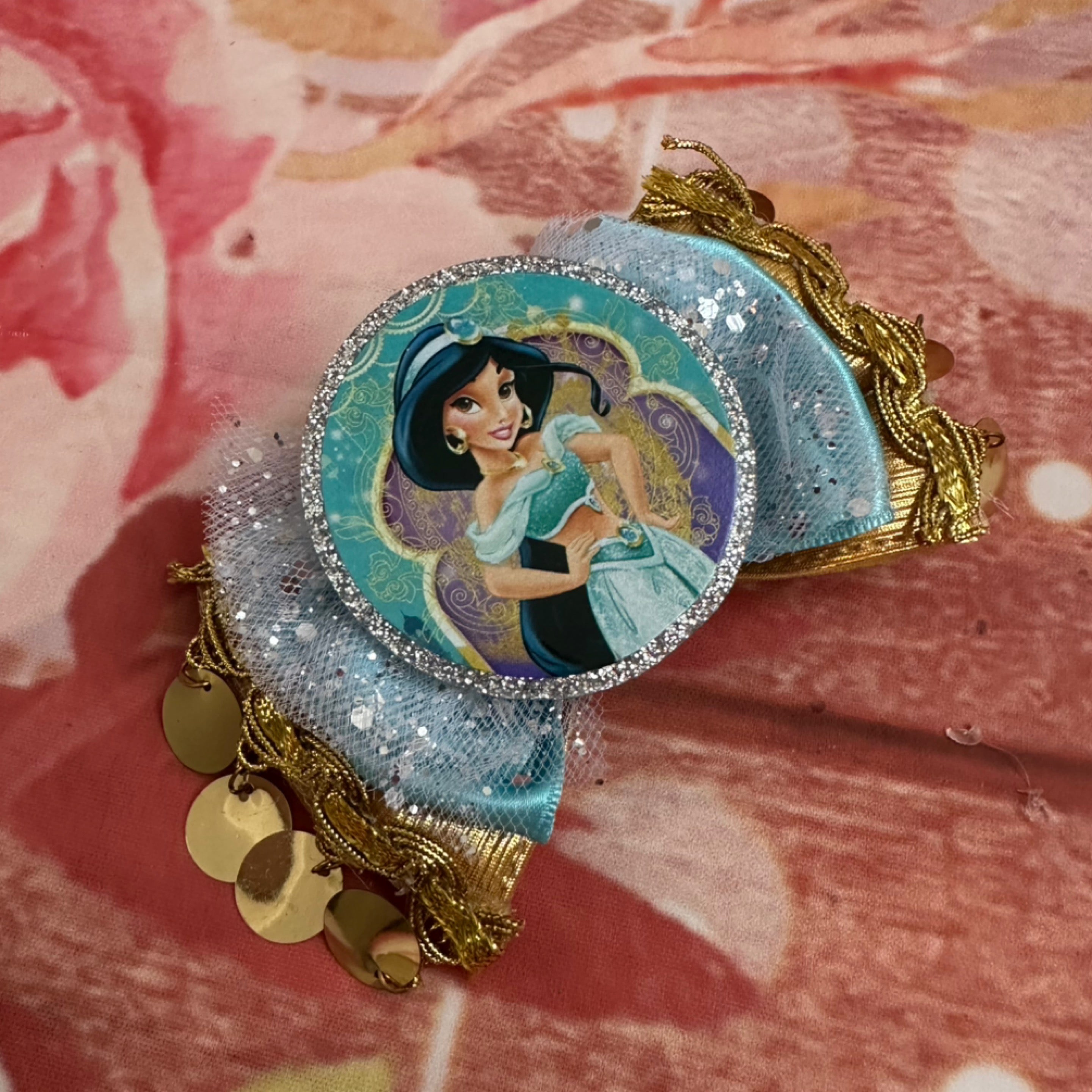 Jasmine 4 inch hair clip
