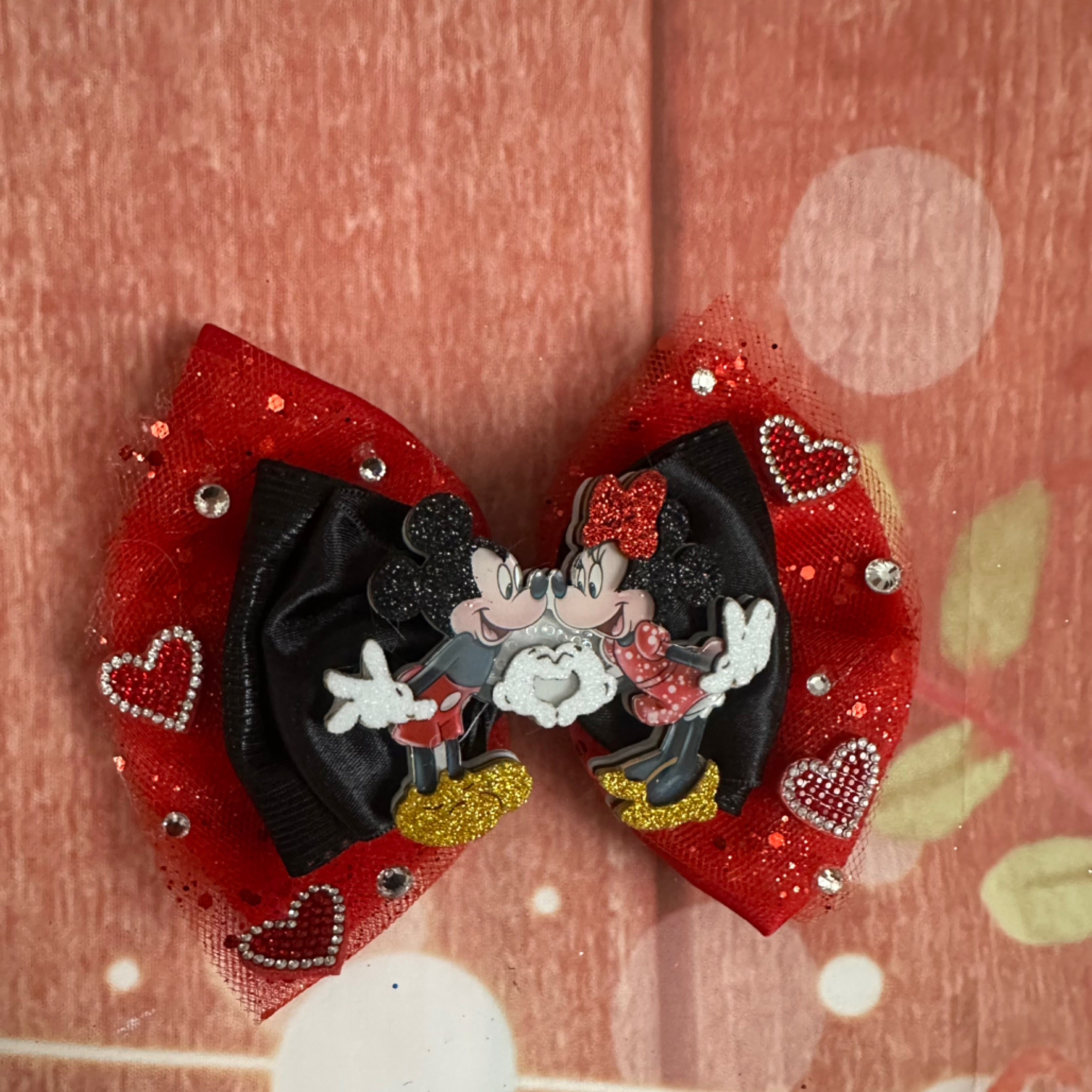 6 inch Valentine Disney bow