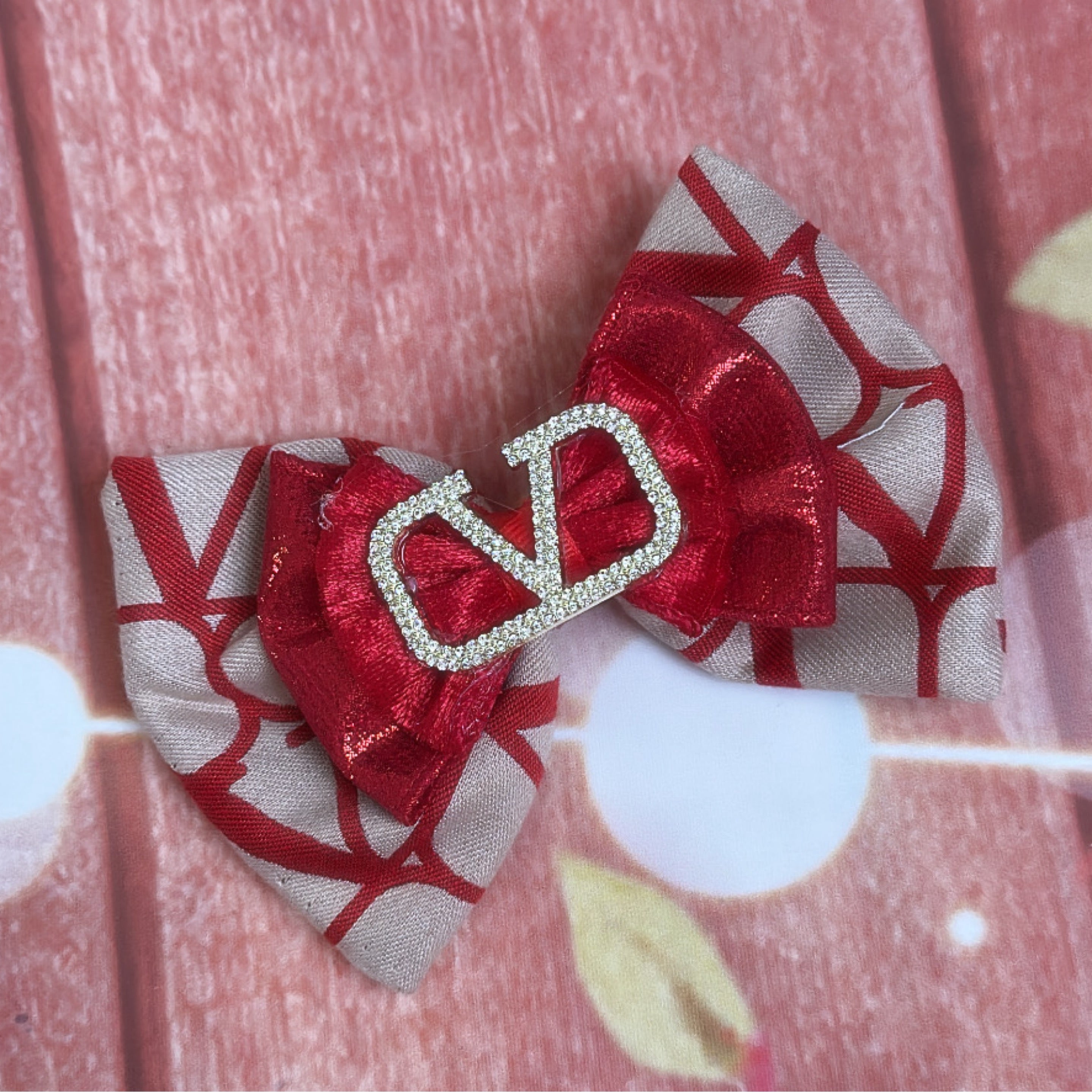 5 inch Valentinoo hair bow