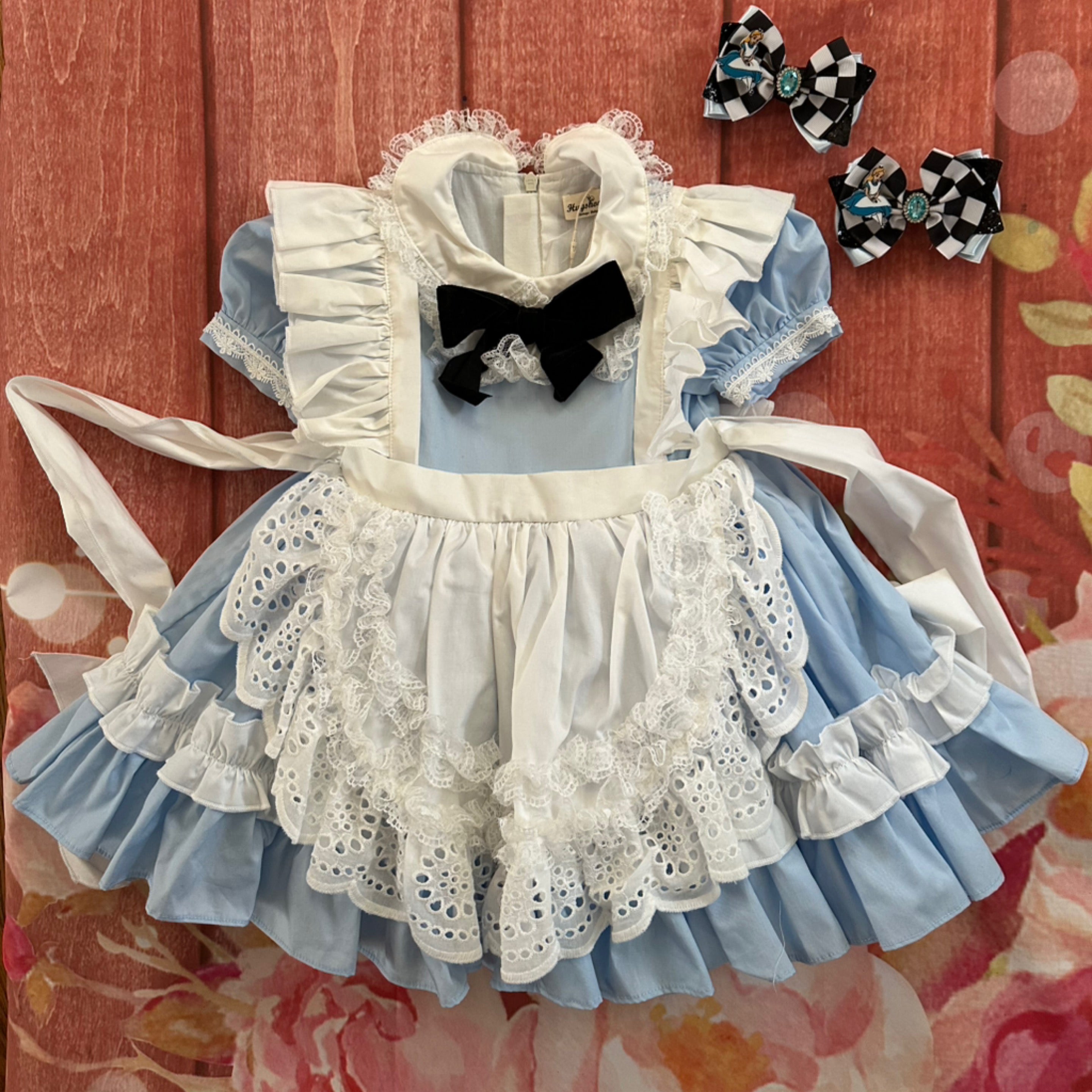 2t Alice in wonderland dress and bow set